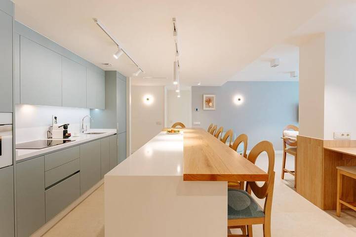 Appartement de vacances pour 9 personnes, avec piscine et balcon - 1