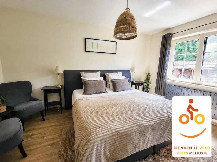 Location de vacances pour 3 personnes, avec Terrasse et Jacuzzi ainsi que Jardin et Vue à Wanze