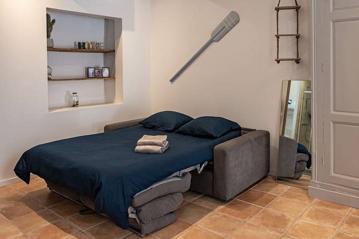 Appartement entier, Ingres Grand Studio très calme  au cœur de ville. in Montauban, Tarn-et-Garonne