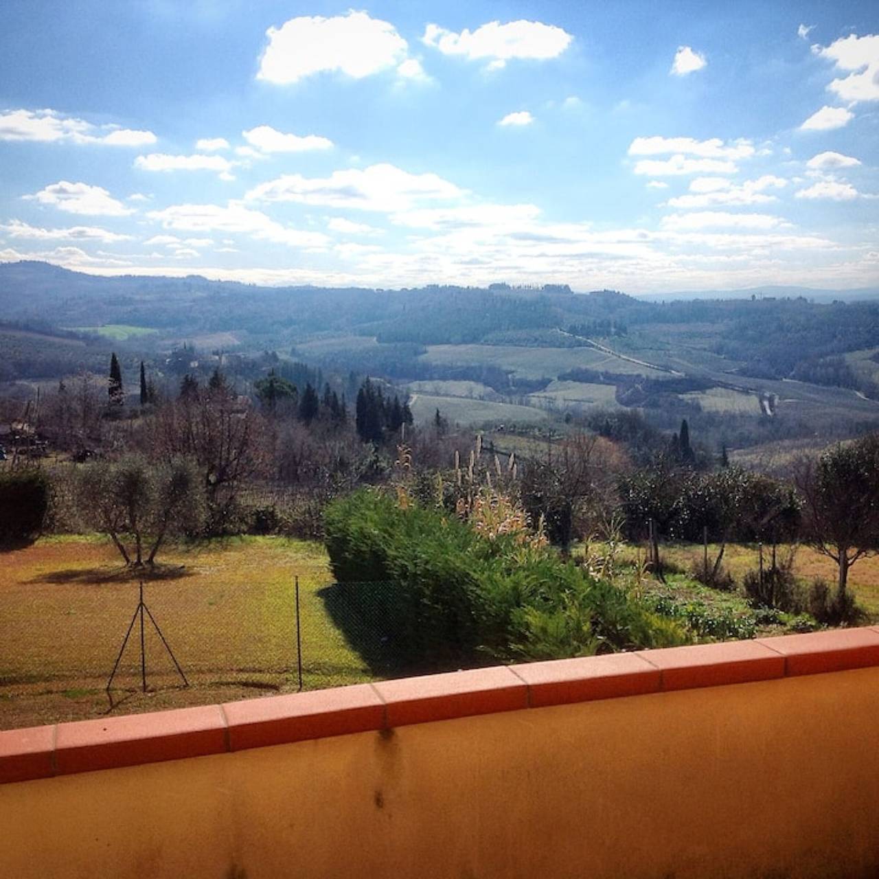 Appartement entier, Panorama – Appartement avec terrasse et vue sur la campagne toscane in Montespertoli, Province de Florence