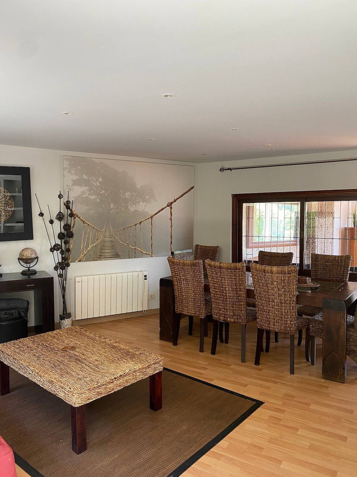 Acogedor chalet rústico con piscinas, Wi-Fi y aire acondicionado in Cambre, Costa de Galicia
