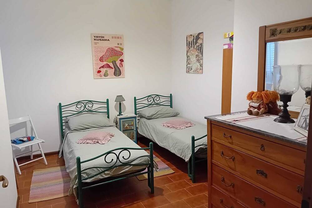 Private villa with garden 100 steps from the beach! in Platamona, Sorso