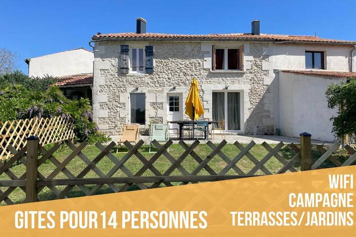 Gîte pour 14 personnes, avec Terrasse et Jardin à Tonnay-Charente