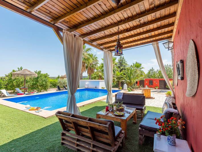 Casa rural para 5 personas, con jardín además de terraza y piscina en Marchena - 2