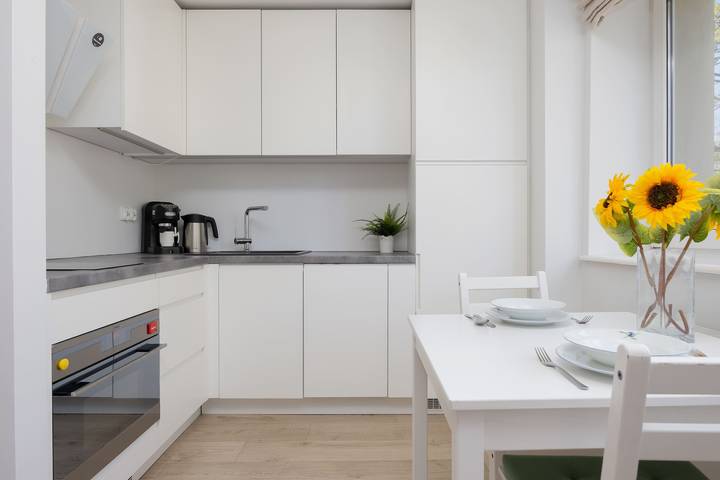 Entire apartment, Bright Apartment in Warsaw | Close to Metro and Capitol Theatre in Warsaw Śródmieście, Warsaw