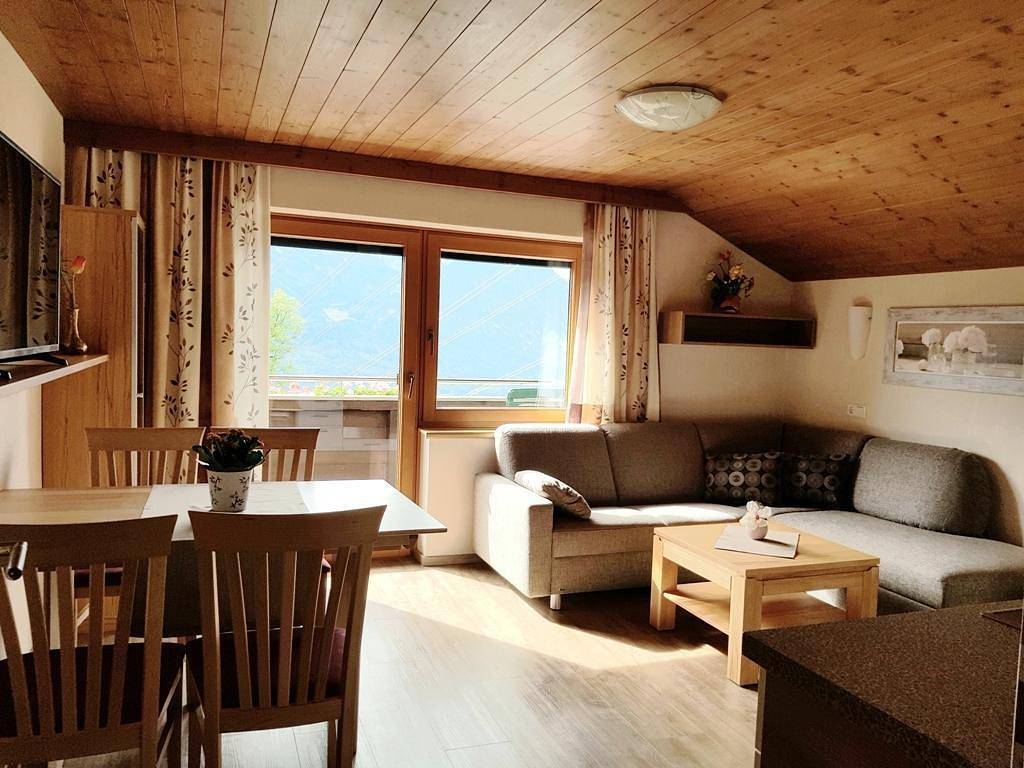 Geheel vakantieappartement, Bernsteiner Erika in Iselsberg-Stronach, Oost-Tirol