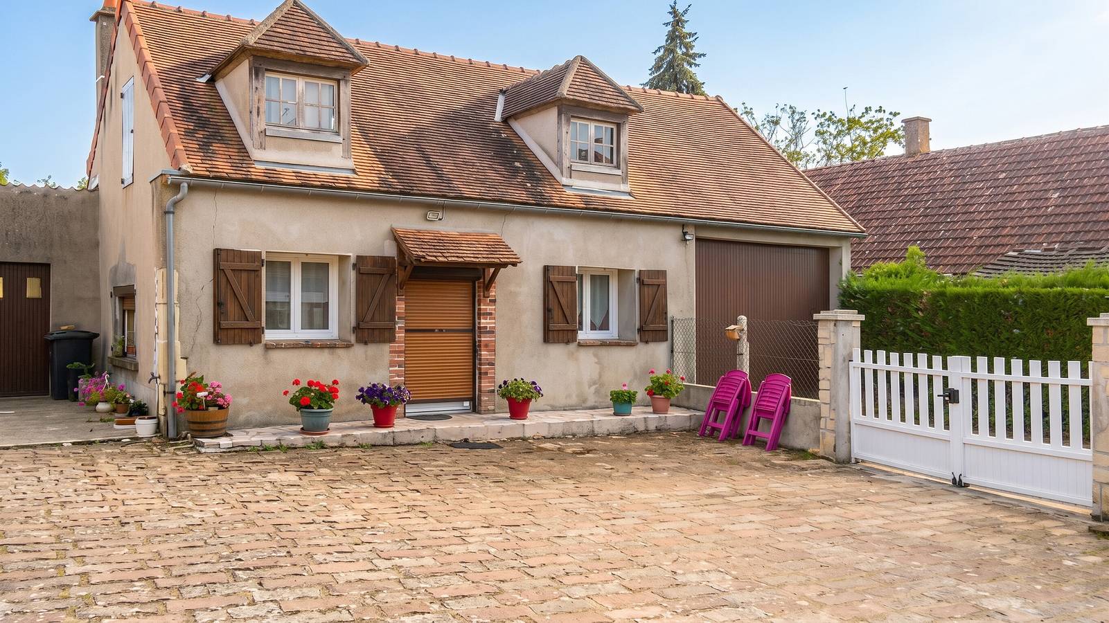 Casa encantadora en Saint-Père con chimenea acogedora in Saint-Père (Nièvre), Valle del Loira