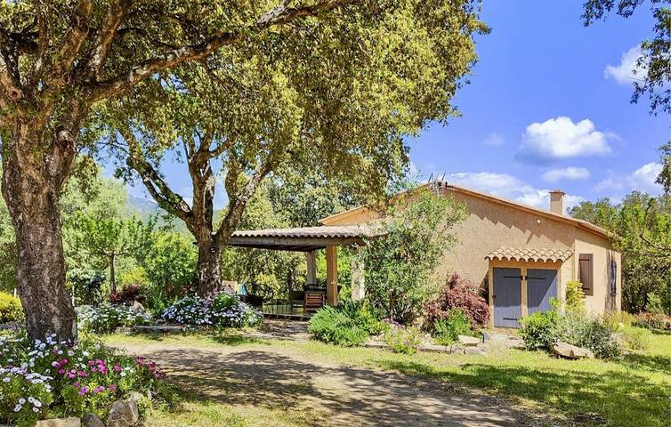 Location de vacances pour 6 personnes, avec jardin et terrasse à Serra-di-Ferro - 3