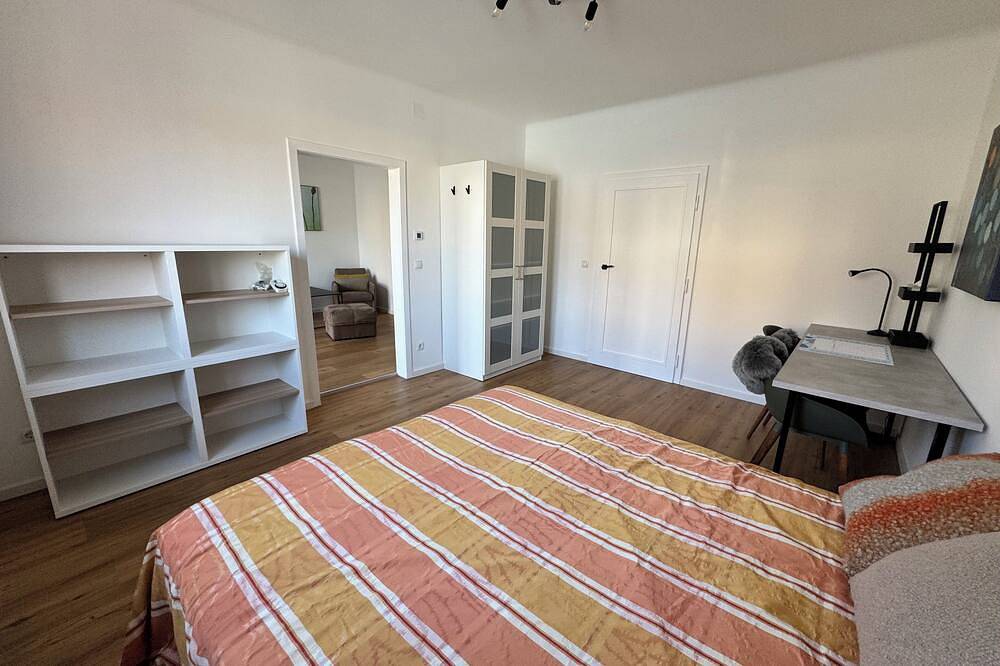 Haus mit Garten und Pool in Wien Donaunähe. Ruhelage. Mitten im Freizeitgebiet in Floridsdorf, Wien