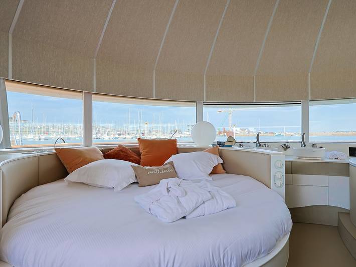 Anthénea • Suite flottante avec vue mer à 360° in Trébeurden, Côte de Granit Rose
