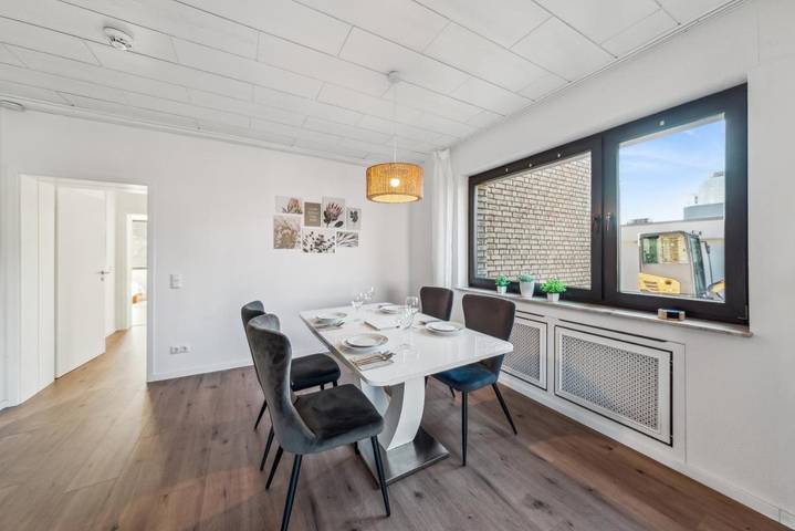 Ferienwohnung für 7 Personen, mit Garten und Ausblick in Hürth - 4