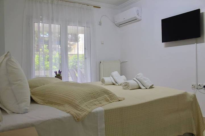 Appartement entier, Bright and Peaceful Apartment near Varkiza beach in Varkiza, Vari