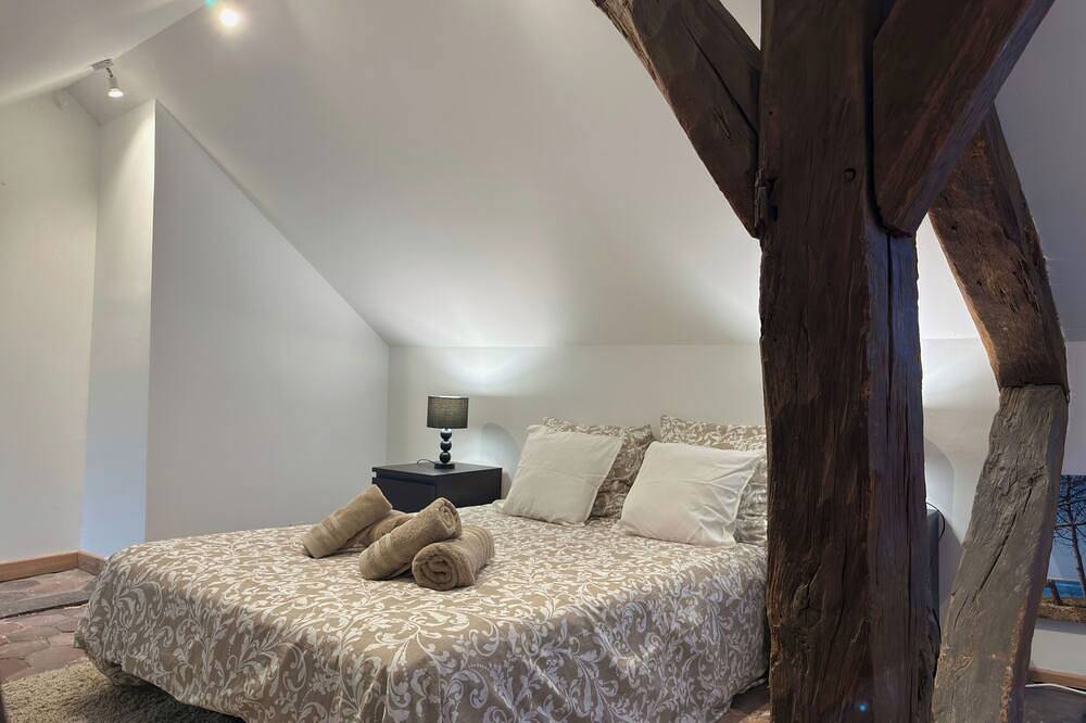 Entire apartment, Hypercentre Fontainebleau -Tout confort 2 chambres in Fontainebleau, Seine-et-Marne