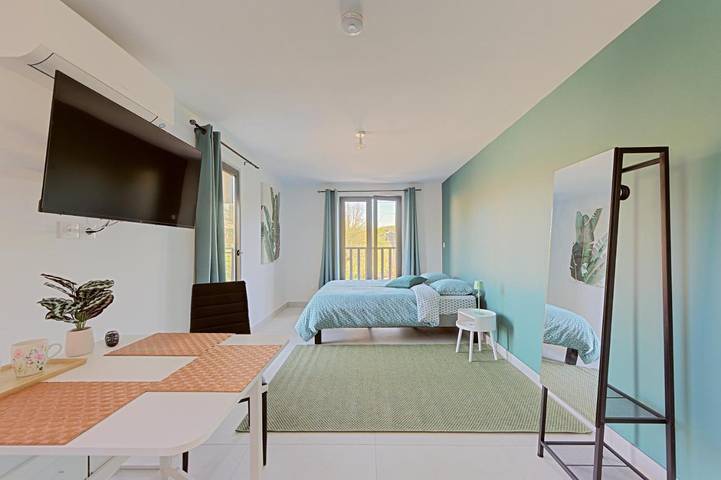 Gîte pour 2 personnes, avec Terrasse et Vue à Saint-Rémy-lès-Chevreuse