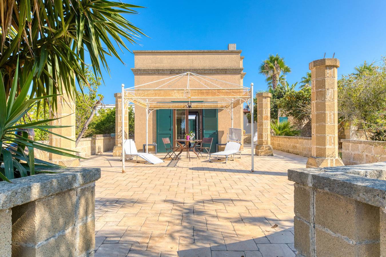 Ganze Wohnung, Ferienwohnung 'Agriturismo Le Baccole - Apt' mit privater Terrasse, privatem Garten und Klimaanlage in Gagliano del Capo, Golf von Tarent