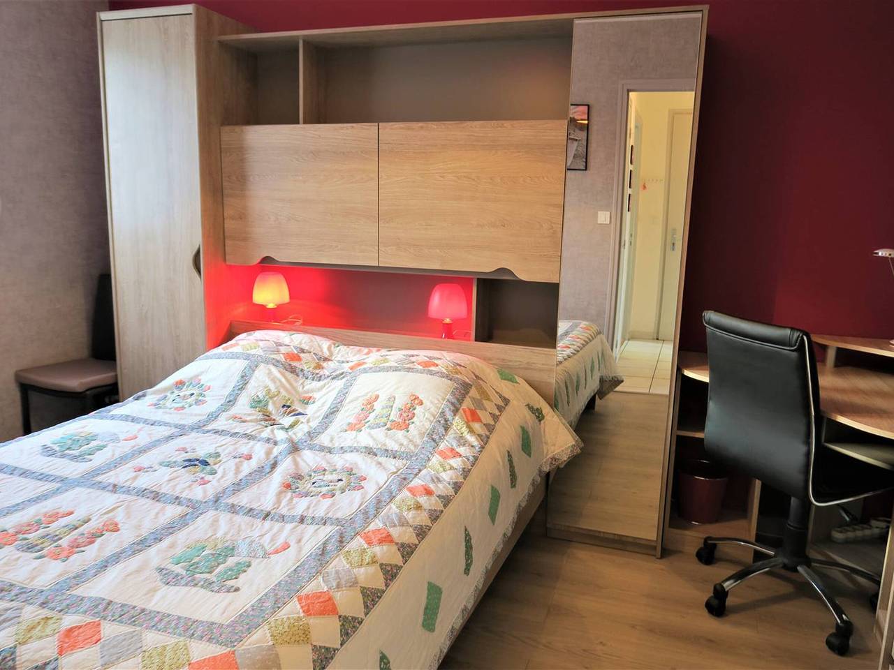 Appartement entier, Appartement avec terrasse, Wifi et parking à Perros-Guirec in Perros-Guirec, Côte de Granit Rose