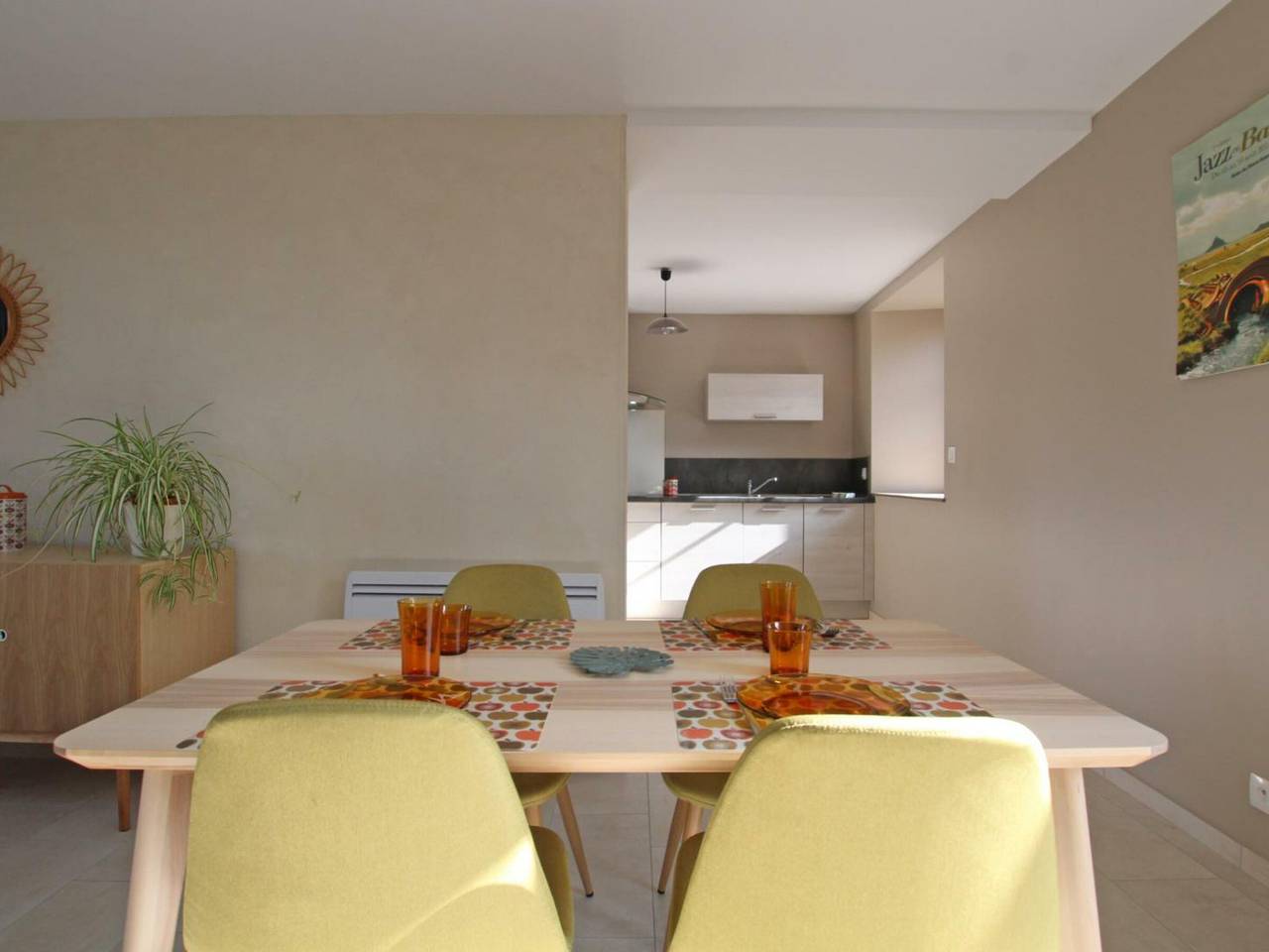 Einstöckiges Haus mit privatem Garten, nahe Granville in Saint-Pair-sur-Mer, Côte de la Déroute