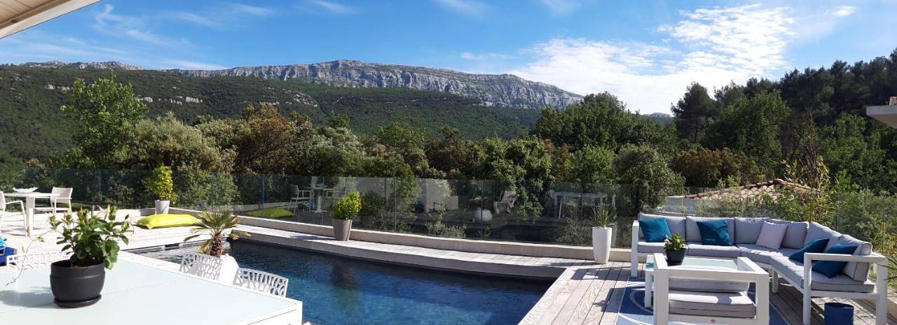 Chambre d’hôte pour 4 personnes, avec terrasse ainsi que piscine et jacuzzi - 1