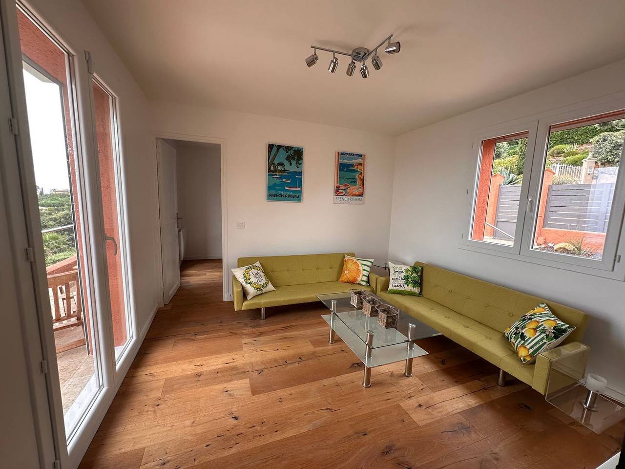 Appartement entier, Appartement de vacances pour 4 personnes avec balcon in Anthéor, Saint-Raphaël