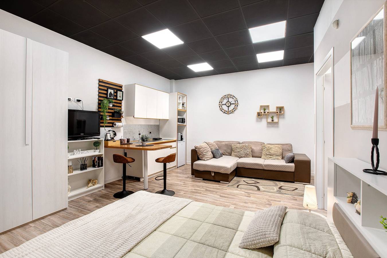 Studio entier, Studio "Little House Aosta" avec Wi-Fi in Aoste, Alpes valaisannes