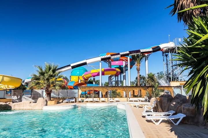 Camping pour 4 personnes, avec terrasse à Saint-Cyprien - 3