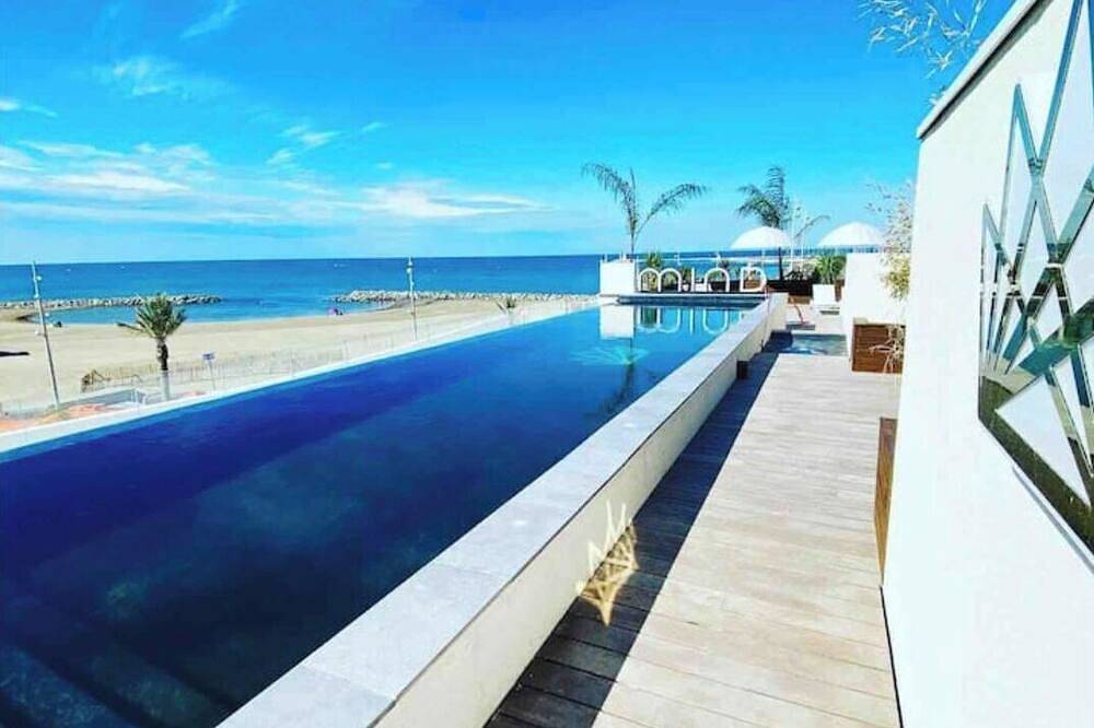 Ganze Wohnung, Luxurious T4, rated 4 stars, swimming pool, 115 m2, garage in La Grande-Motte, Côte d'Améthyste