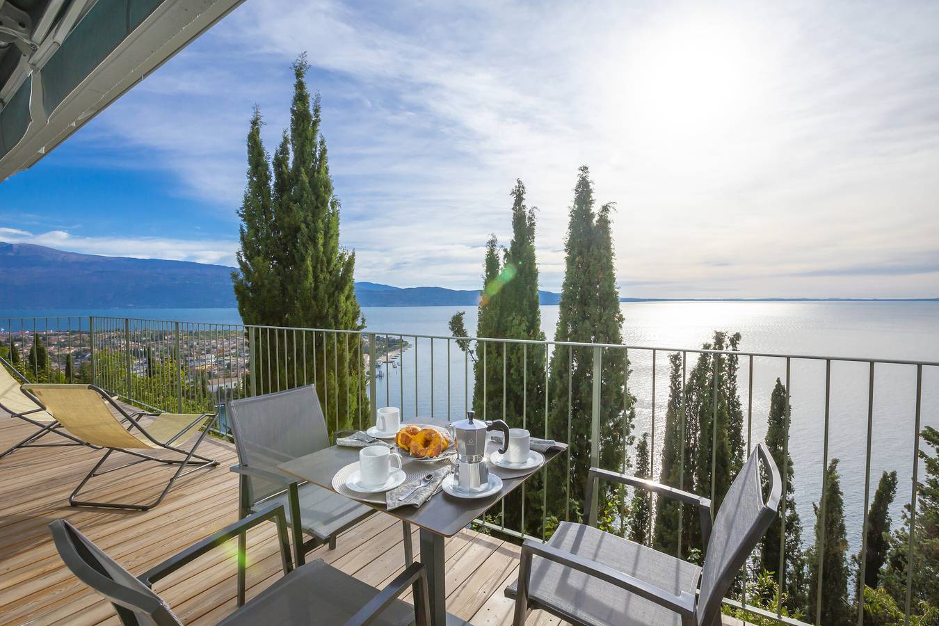 Ganze Wohnung, Rustichel fantastic Lake View in Maderno, Toscolano-Maderno