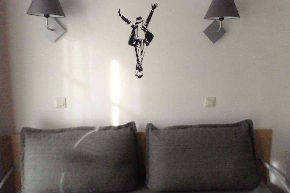 Apartamento entero, ¡A 2 pasos de Disneyland tu apartamento para 5! in Serris, Sena y Marne