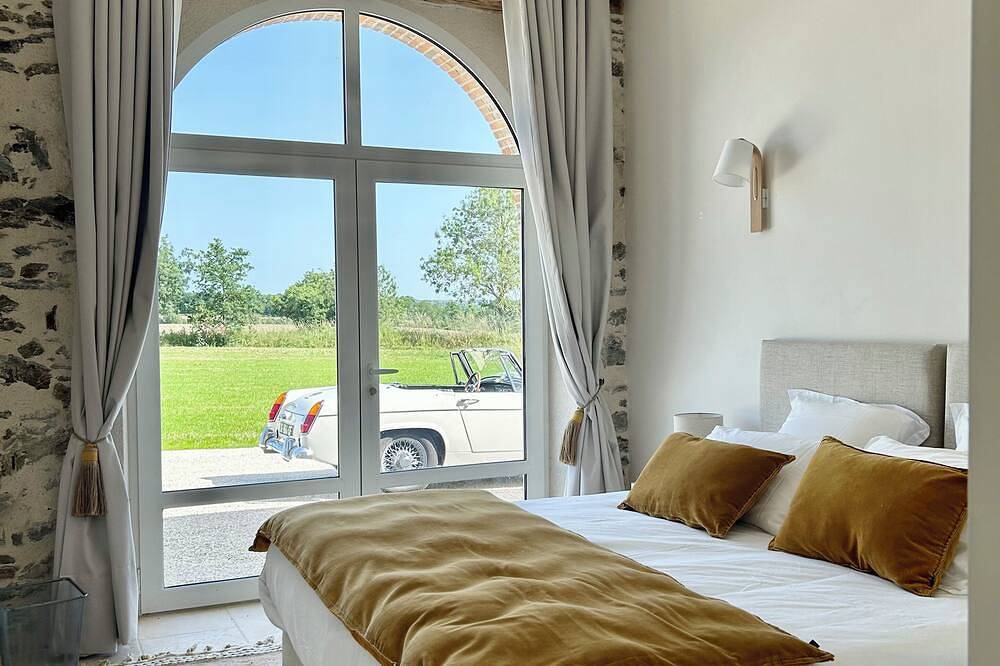 4-bedroom country house, sleeps 8, between Loire and Èvre in La Chapelle-Saint-Florent, Mauges-sur-Loire