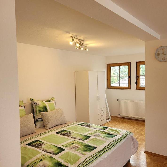 Ferienwohnung für 3 Personen, mit Balkon und Ausblick in Hüfingen