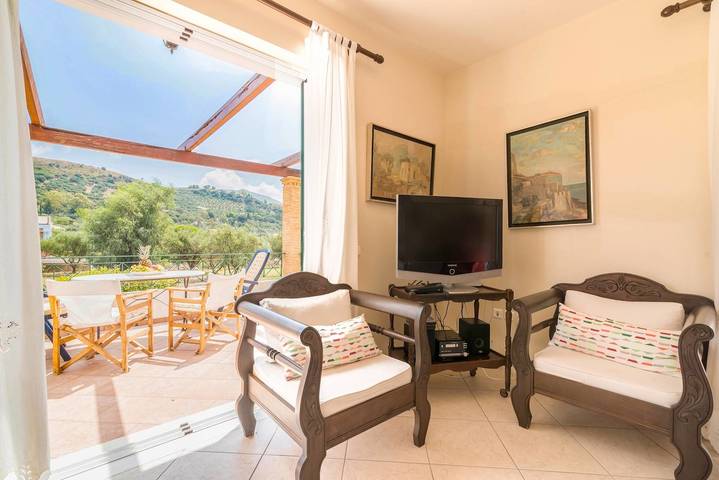 Location de vacances pour 8 personnes, avec jardin ainsi que vue et balcon dans Laganas - 4