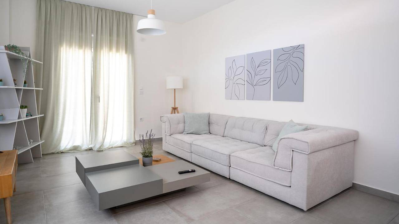 Ganze Wohnung, Two-Bedroom Apartment in Chalkida, Euböa