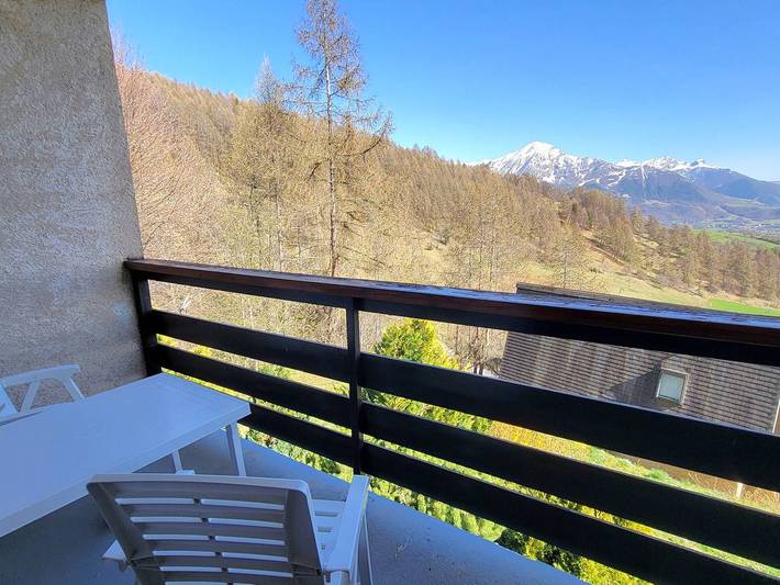 Ganzes Studio, Helles Studio für 4/5 Personen, Südbalkon, Zentrum, TV, getrennte Schlafbereiche, keine Haustiere in Saint-Michel-de-Chaillol, Nationalpark Écrins