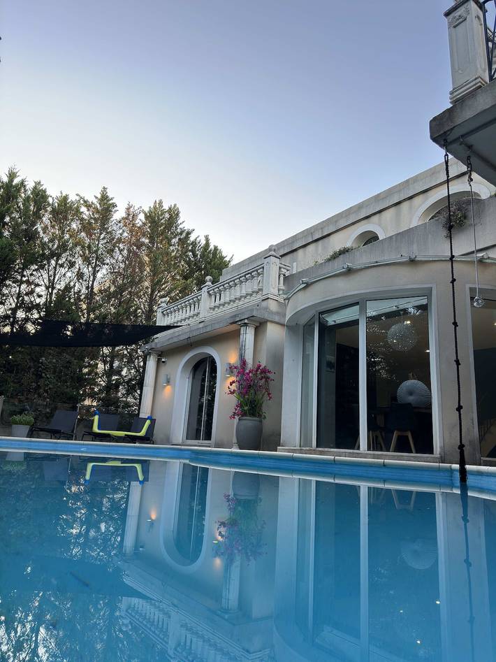 Villa voor 13 personen, met zwembad en tuin, kindvriendelijk in Marseille