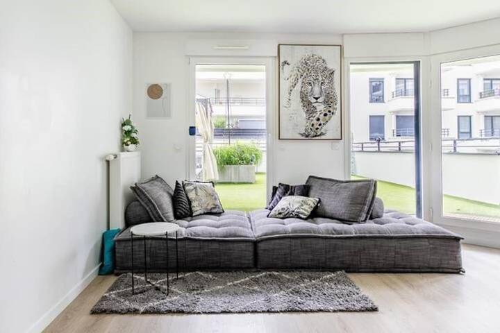 Location de vacances pour 2 personnes, avec jacuzzi et jardin à Colombes - 2
