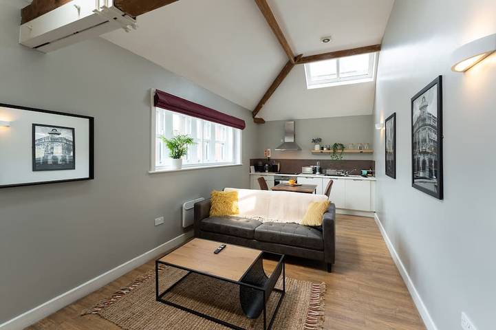 Loft for 2 people in Manchester
