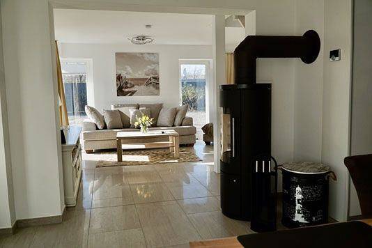 Reetgedecktes Ferienhaus direkt hinter der Düne in Dierhagen, Fischland