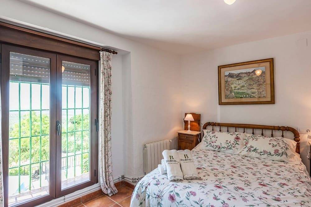 Cortijo Don Simón Cabra by Ruralidays in Cabra, Sierras Subbéticas