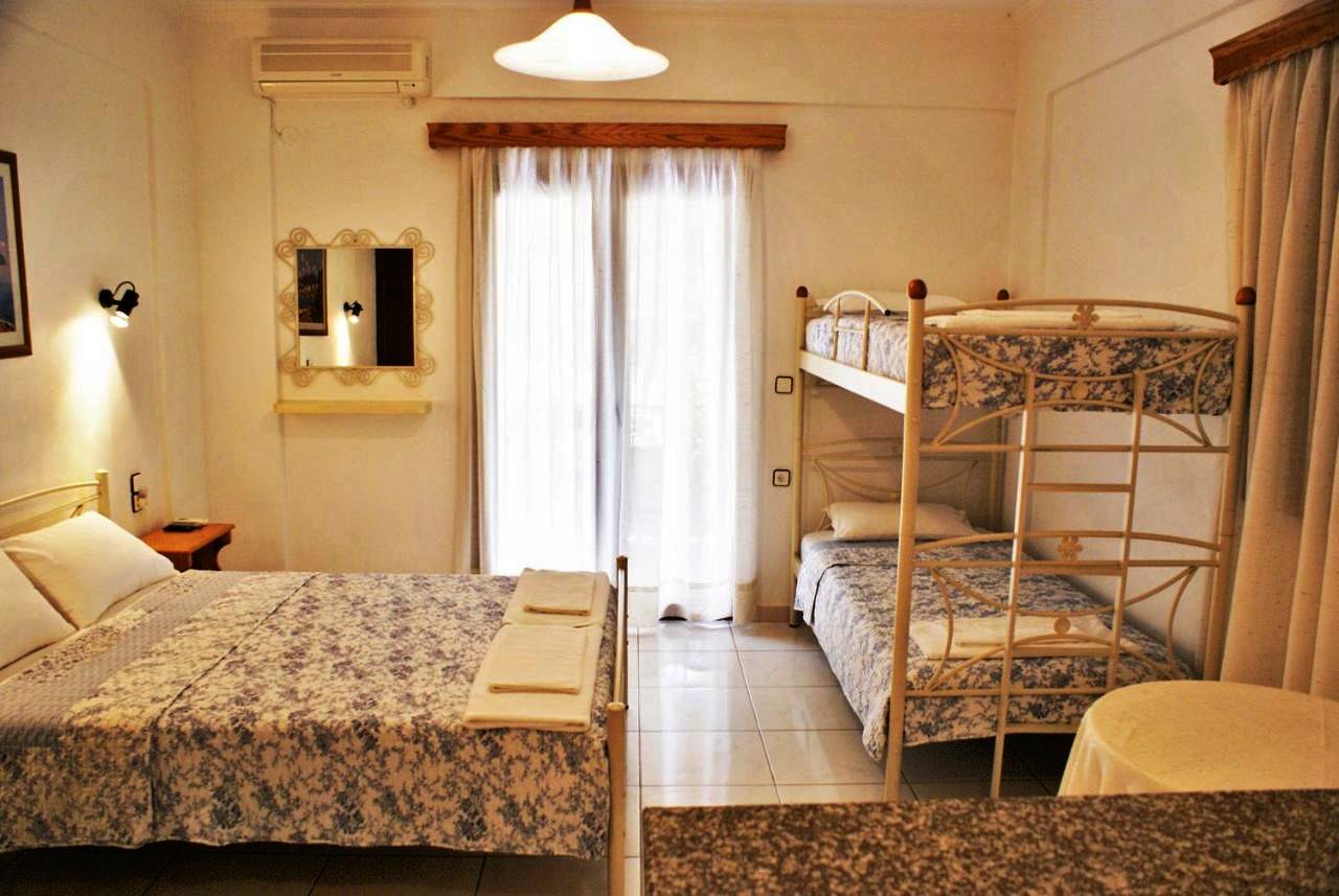 Grammatoula in Nikiana, Alexandros