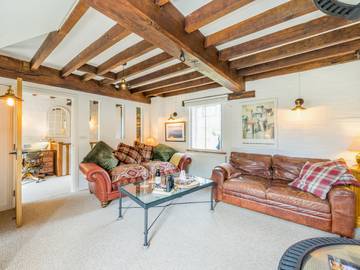 Log Cabin for 4 People in North Piddle, Worcestershire, Photo 4