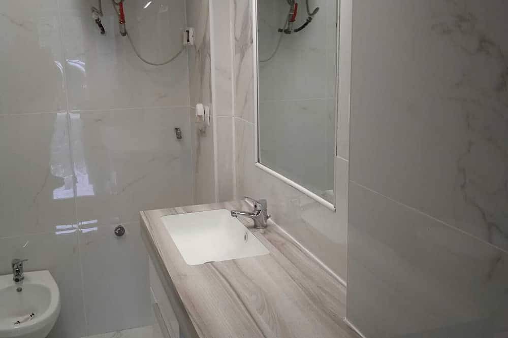 Appartement entier, Appartement-Classique-Salle de bain privée-Vue sur la cour in Pompei, Parc national du Vésuve