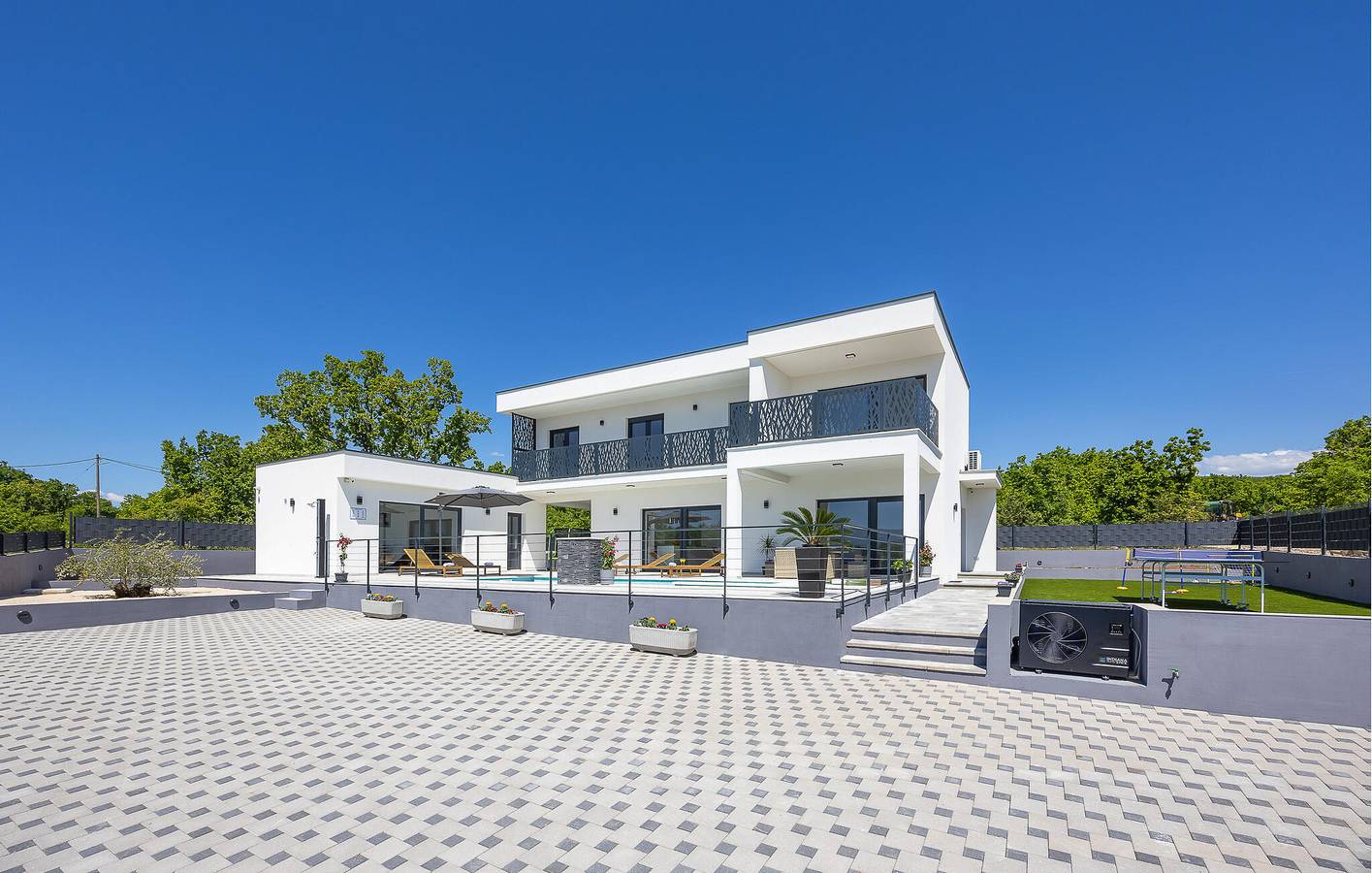Charmantes Apartment mit Pool in der Nähe von Imotski und dem Modro Jezero in Imotski, Makarska Riviera