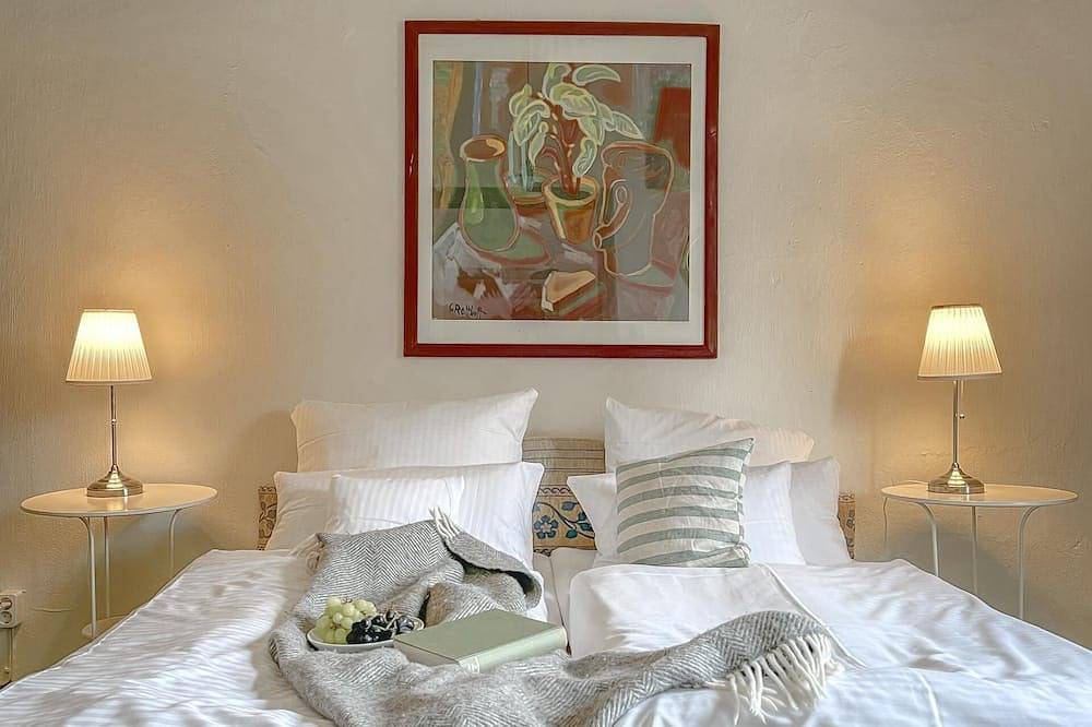 Traumhaff® memorial Summer by the Sea, private Nordicspa, 2 fireplaces, boat,dog in Rieth am See, Luckow