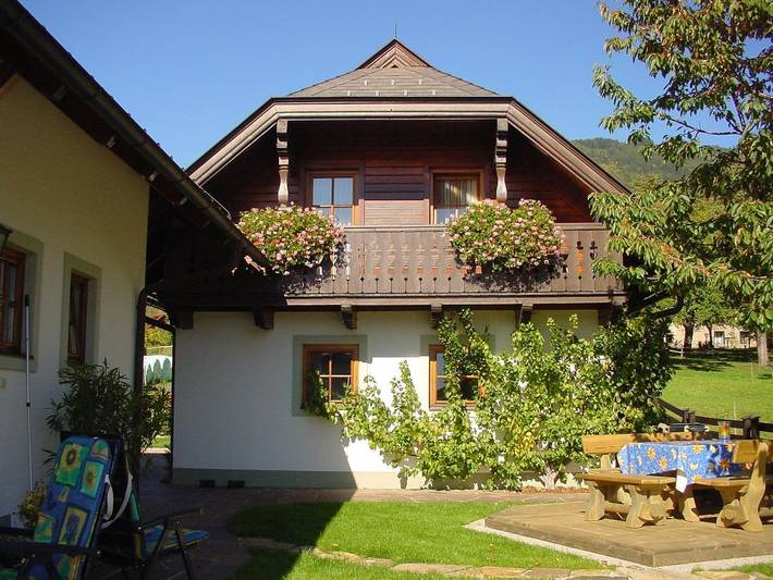 Ferienwohnung für 4 Personen, mit Balkon und Garten am Millstätter See