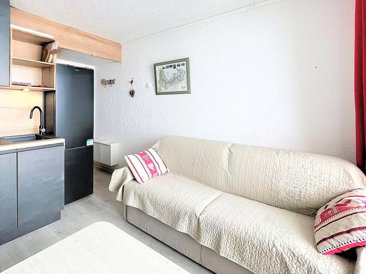 Appartement entier, Appartement pied des pistes avec double balcons et Wifi in Le Corbier, Villarembert