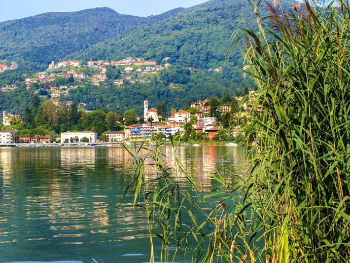 Appartement entier, Residenza Parcolago Apt 018 mit Garten in Caslano, Lac de Lugano