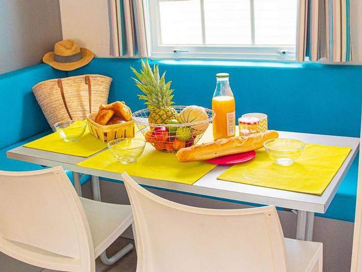 Camping Le Roucan West - Mobilhome 6 personnes - Standard - 2 Chambres 4/6 personnes in Vias Plage, Vias