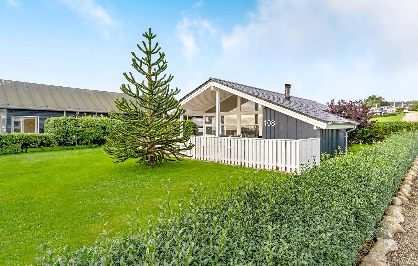 Vacation house for 8 people with hot tub in Bjert, Little Belt