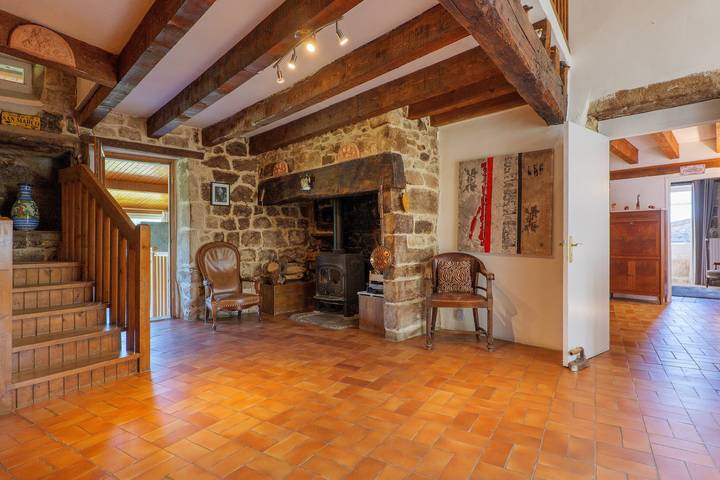 Maison de caractère en pierre au cœur du village médiéval de Montréal, Ardèche in Montréal (Rhône-Alpes), Ardèche