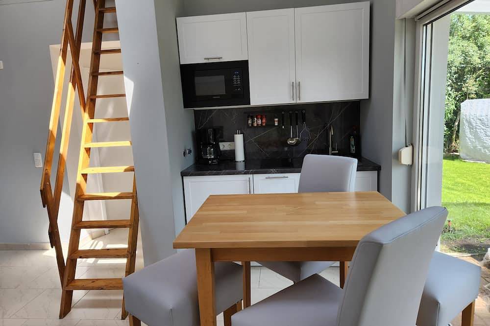 Ferienhaus mit Sauna \neingezäunt,super für Urlaub mit Hund in Strandnähe. in Grambin, Stettiner Haff